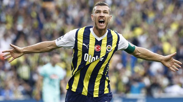 edin-dzeko-fenerbahce-1696274272-118237